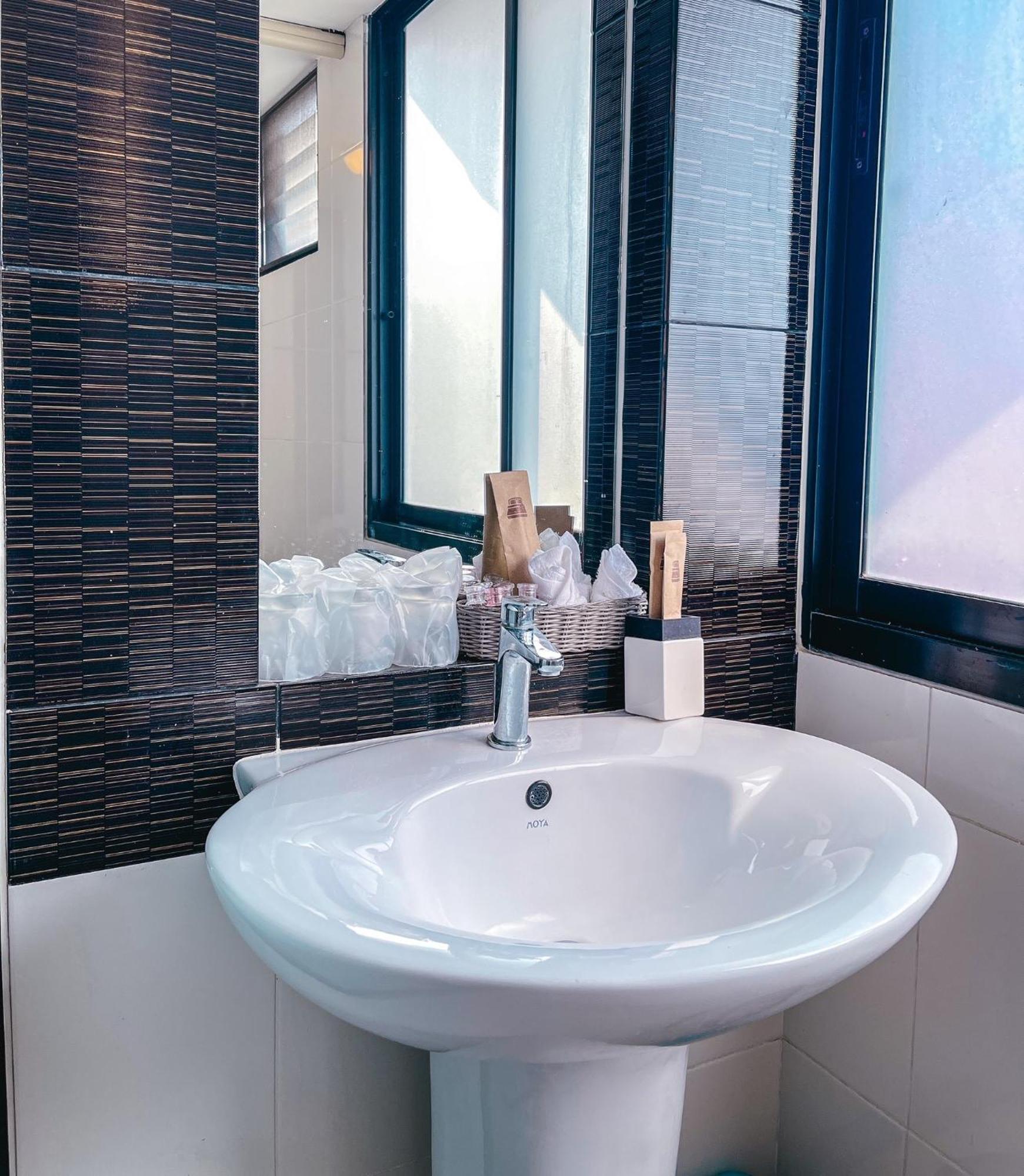 Baik Suite Bangkok Buitenkant foto