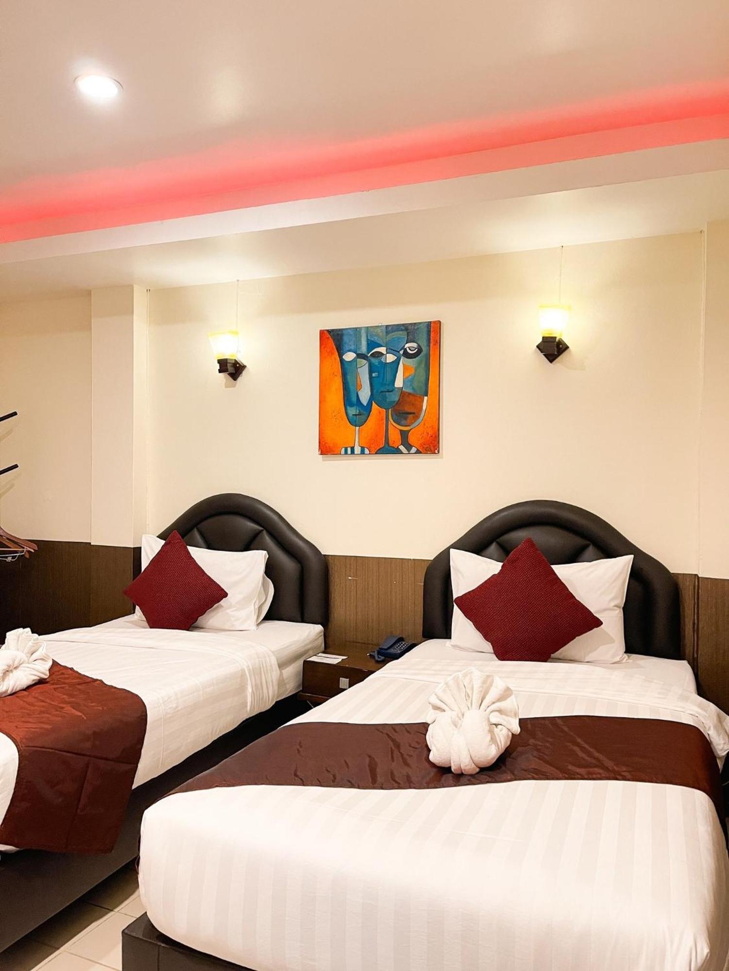 Baik Suite Bangkok Buitenkant foto