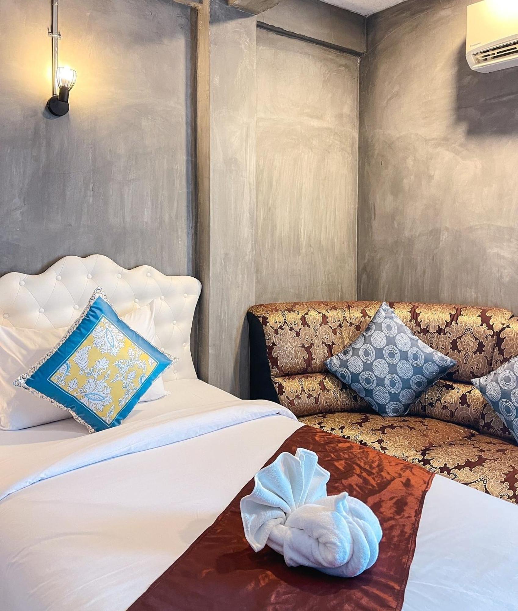 Baik Suite Bangkok Buitenkant foto