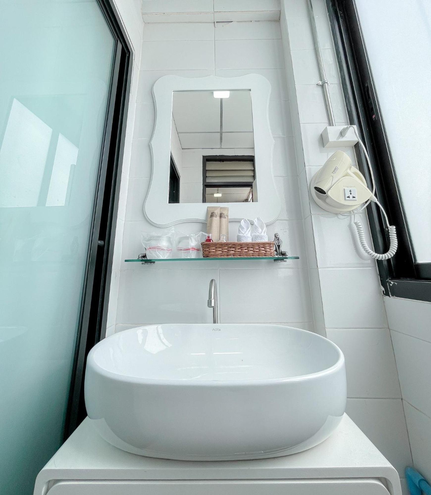 Baik Suite Bangkok Buitenkant foto